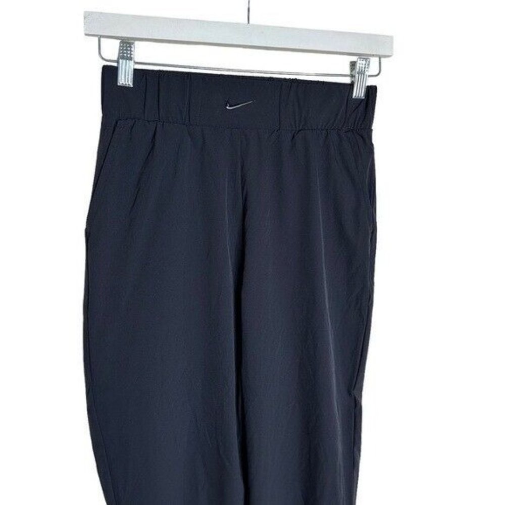 Nike Bliss Luxe Women's Slim Fit Training Pants Joggers BlackCV5848-010 Small - Picture 4 of 12